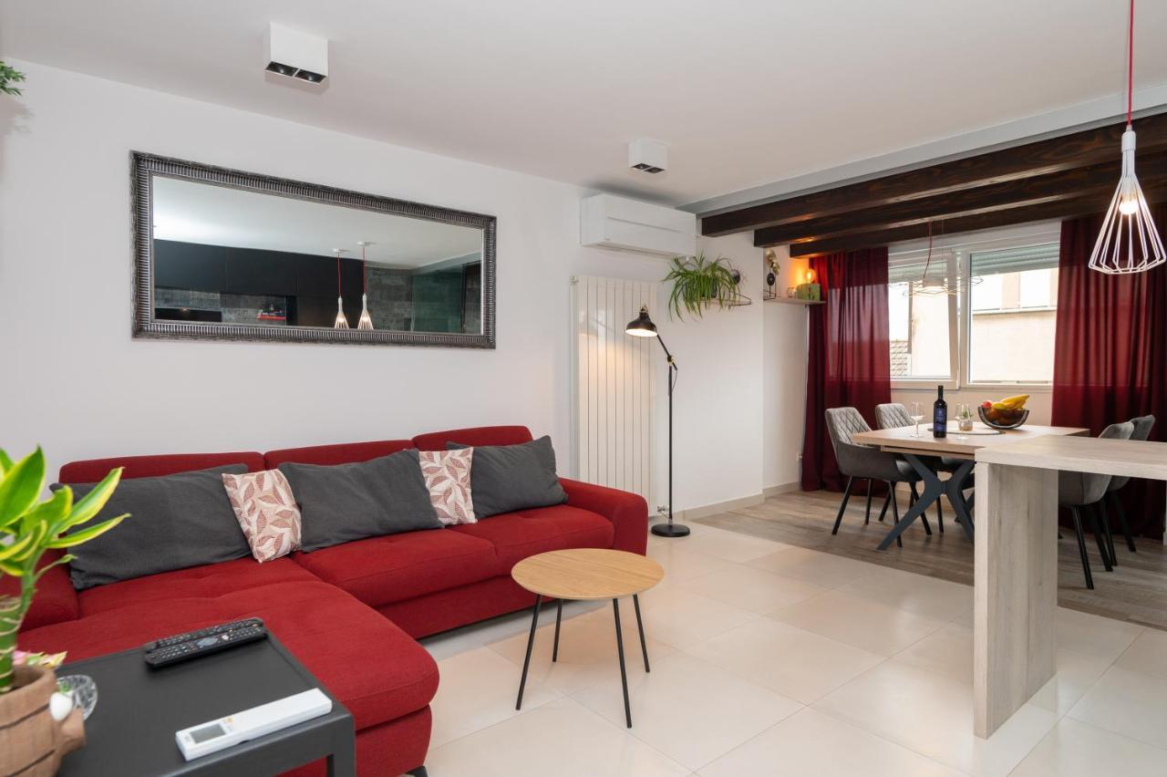 Apartment Tula Šibenik Esterno foto
