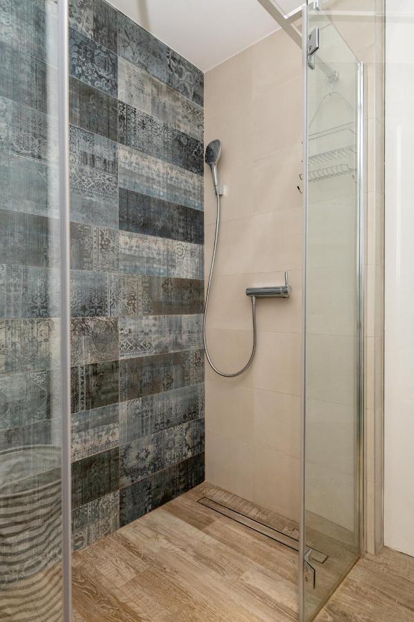 Apartment Tula Šibenik Esterno foto