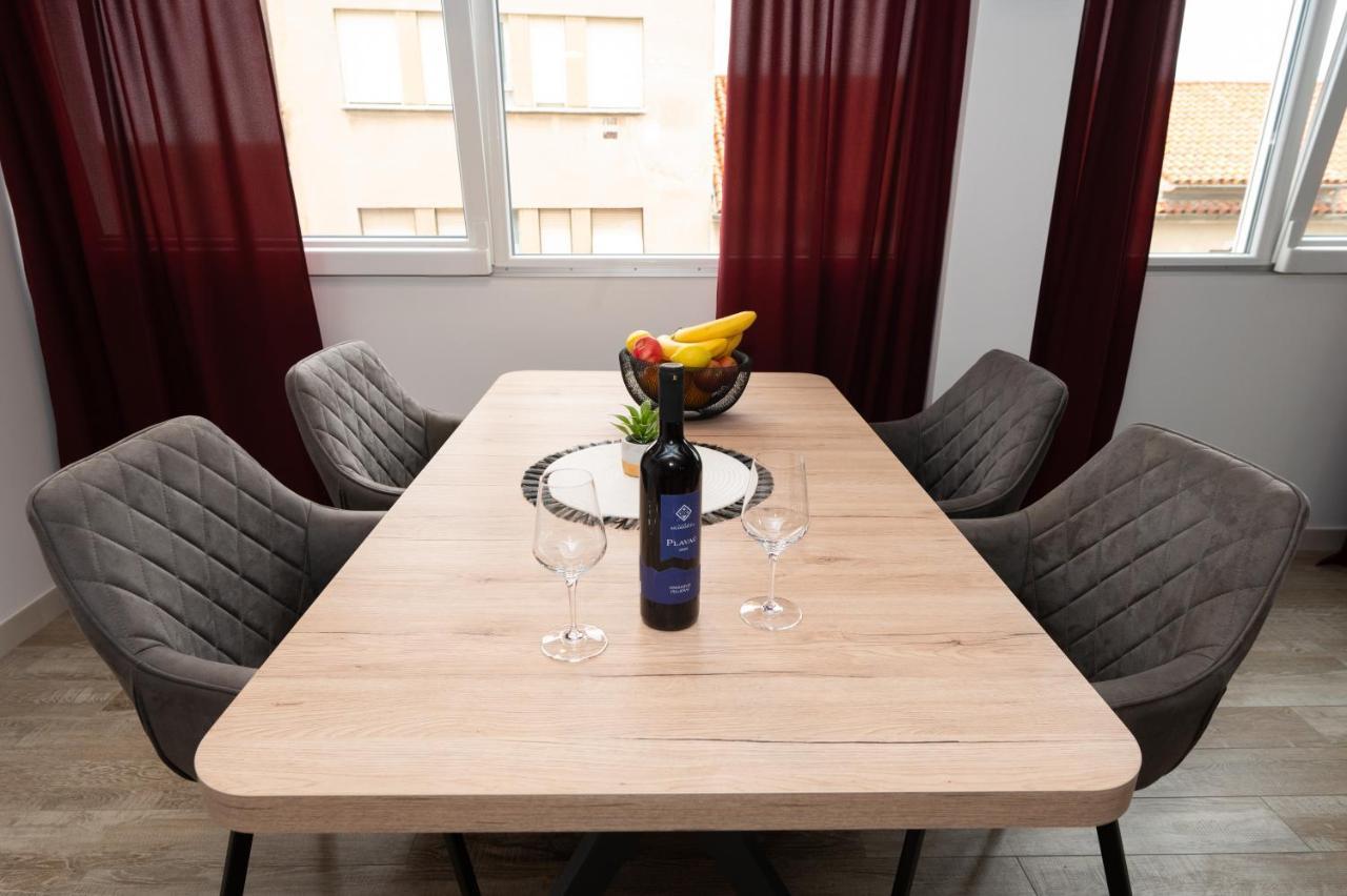 Apartment Tula Šibenik Esterno foto