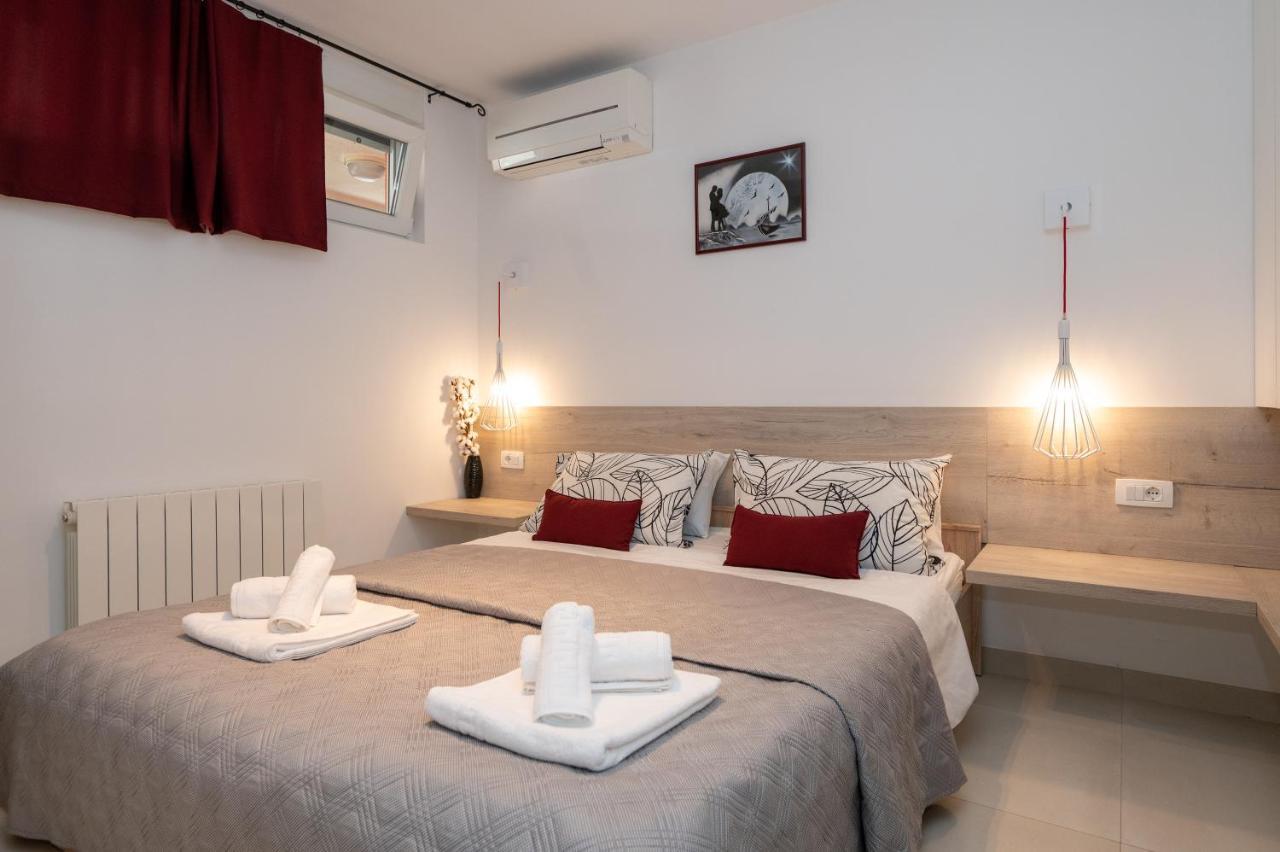 Apartment Tula Šibenik Esterno foto